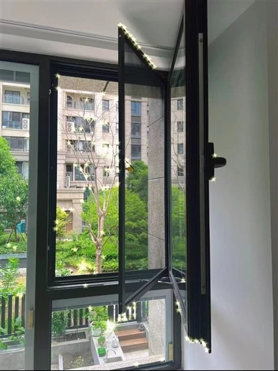 Ușă din plasă de aluminiu pentru ferestre